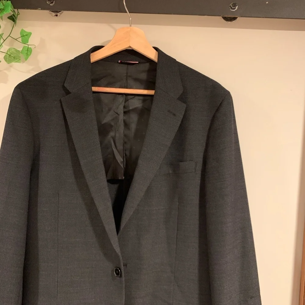 Tommy Hilfiger Black Blazer Size 40L
